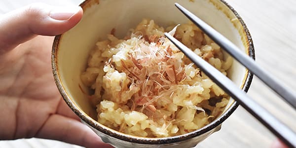 ツナ缶とわさびの炊き込みご飯｜レシピと道具で紡ぐ暮らしのメディア