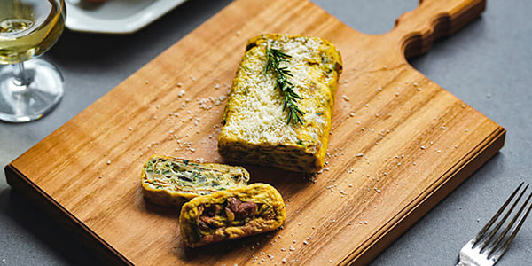 チーズとハーブの玉子焼き