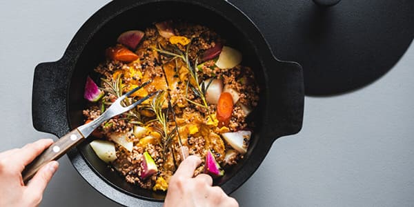 鶏肉と冬野菜と雑穀の蒸し焼き