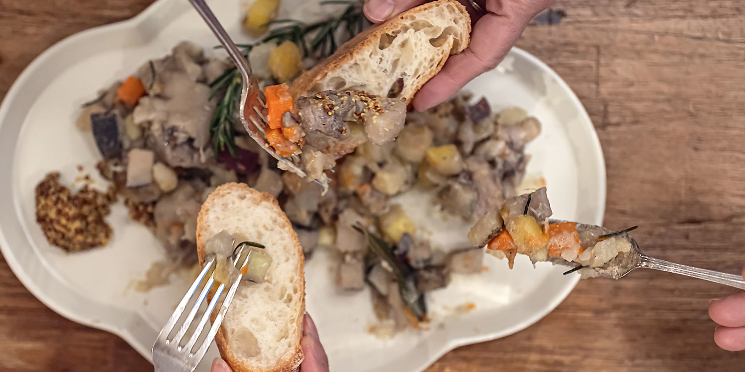 豚肉＆豚足と根菜のエチュベ