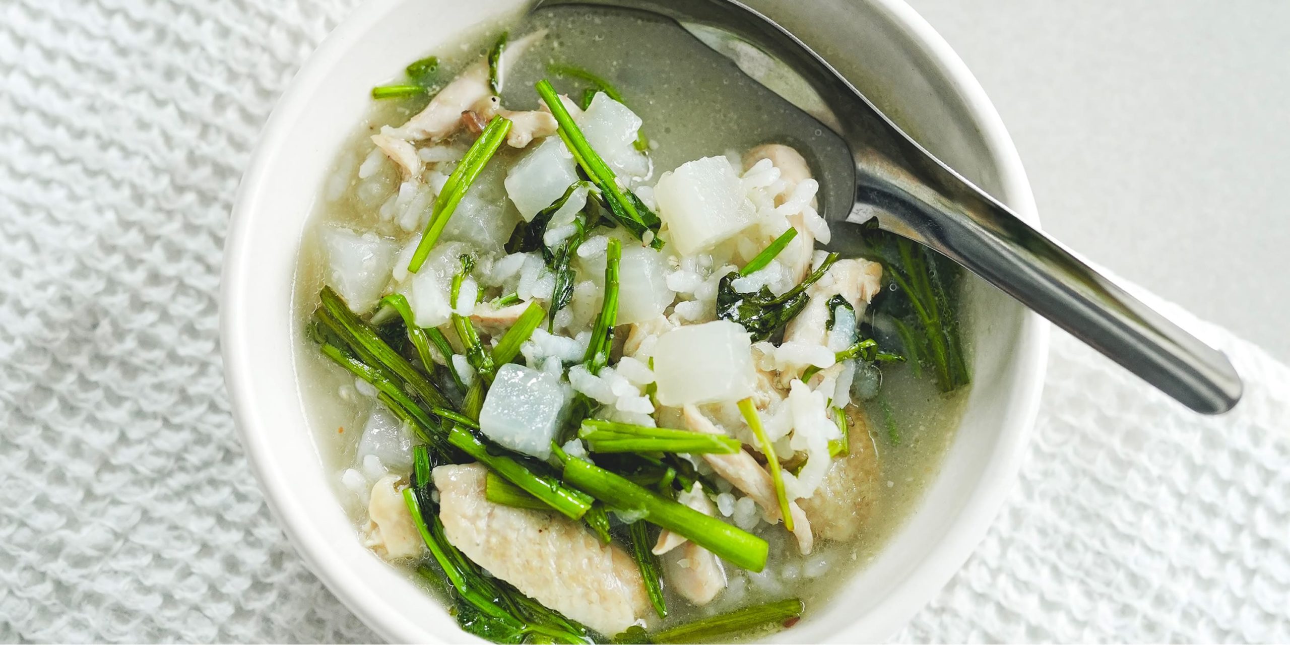 鶏肉と大根とせりの生姜粥レシピ