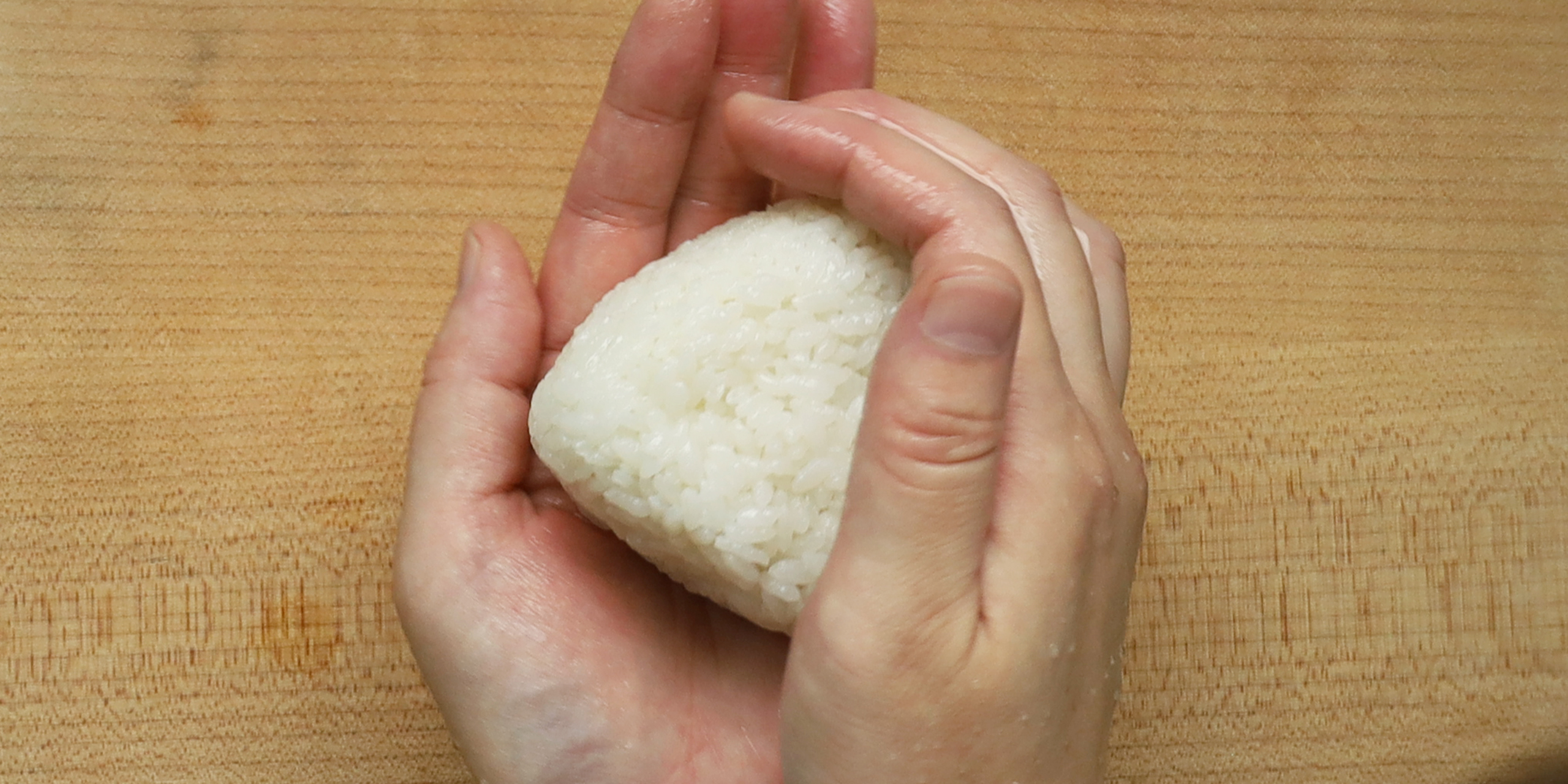 塩おにぎり　冷めても美味しい　レシピ