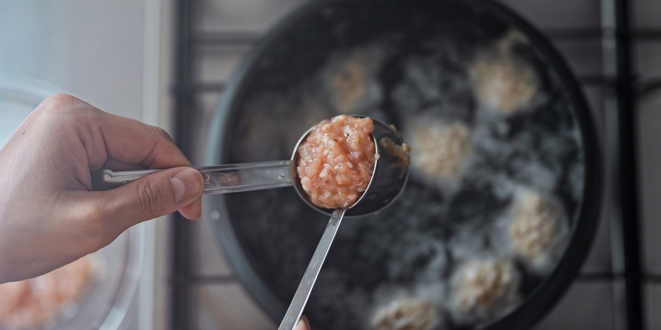 鶏団子とかぶの白いスープ　レシピ